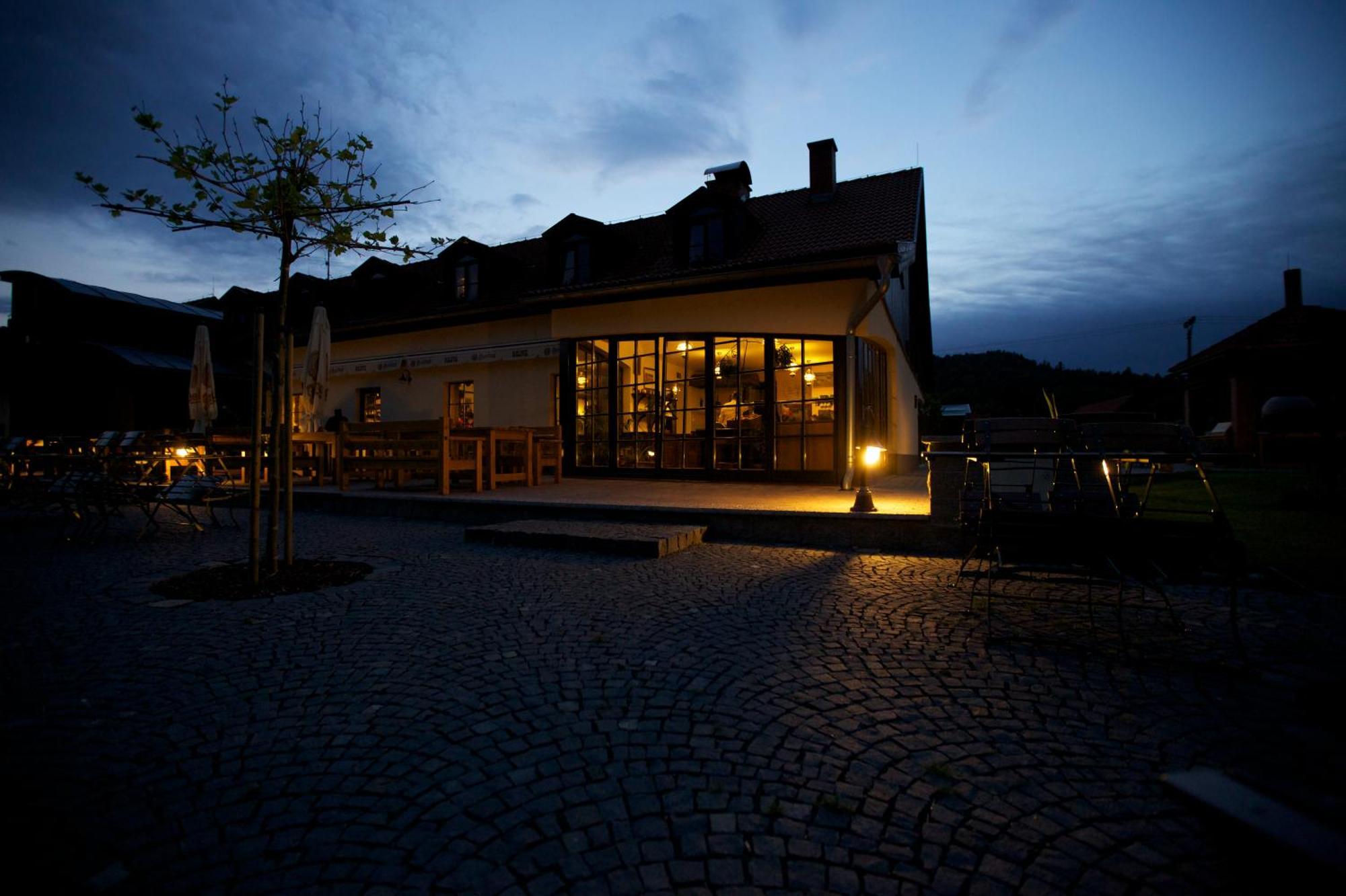 Resort Malevil Jablonné v Podještědí Buitenkant foto