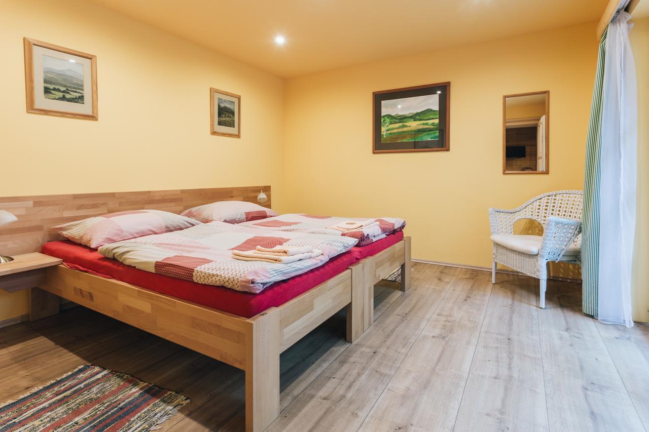 Resort Malevil Jablonné v Podještědí Buitenkant foto