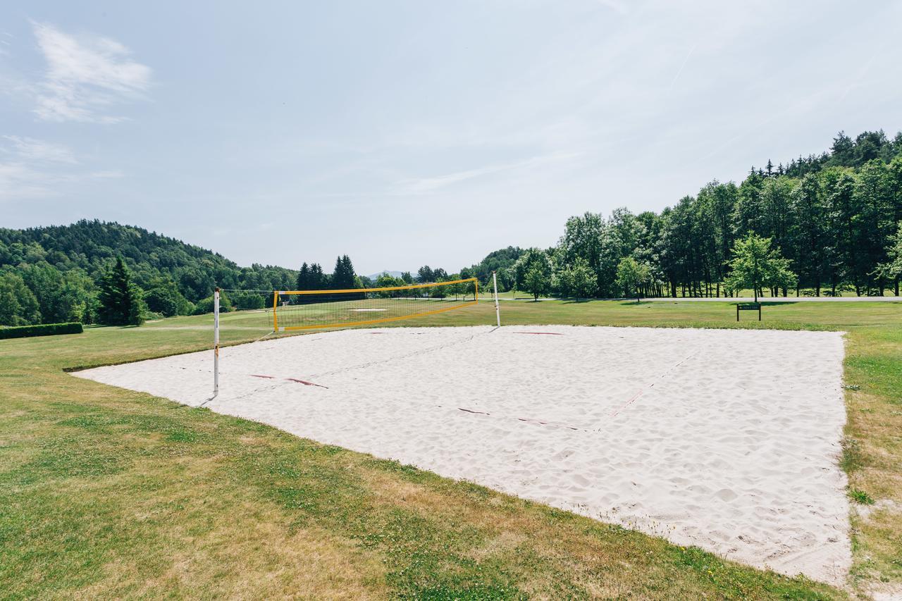 Resort Malevil Jablonné v Podještědí Buitenkant foto