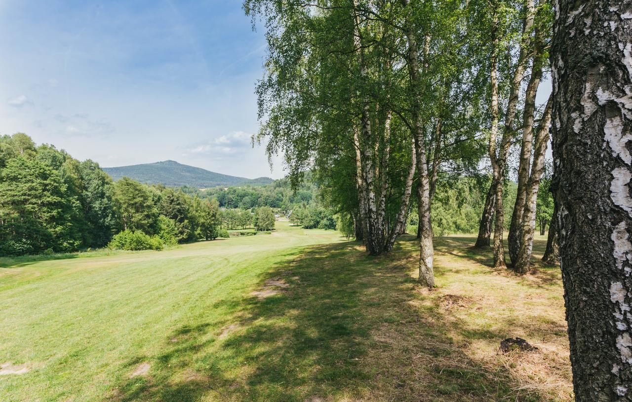 Resort Malevil Jablonné v Podještědí Buitenkant foto
