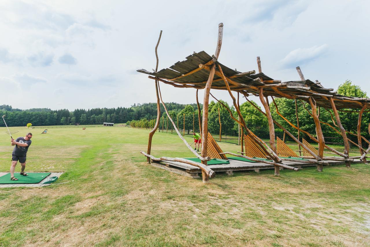Resort Malevil Jablonné v Podještědí Buitenkant foto