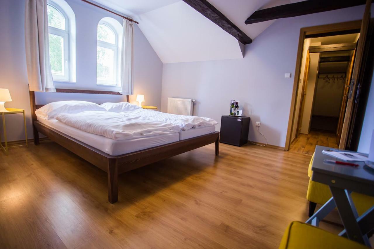 Resort Malevil Jablonné v Podještědí Buitenkant foto